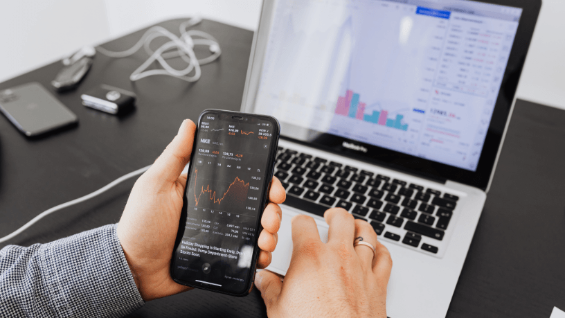 Edinei Jara de Oliveira explica como a inteligência artificial se tornou um dos principais motores de produtividade nas economias desenvolvidas.