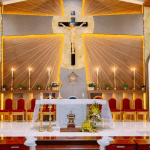 A Trindade é a fonte que dá forma à existência cristã e orienta a vida em comunhão, reflete Pe. Jose Eduardo Oliveira e Silva.