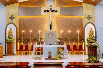 A Trindade é a fonte que dá forma à existência cristã e orienta a vida em comunhão, reflete Pe. Jose Eduardo Oliveira e Silva.