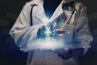 Qual é o papel da ciência no avanço dos tratamentos para o TEA? Confira com Alexandre Costa Pedrosa e entenda como pesquisas e evidências contribuem para novas abordagens terapêuticas.