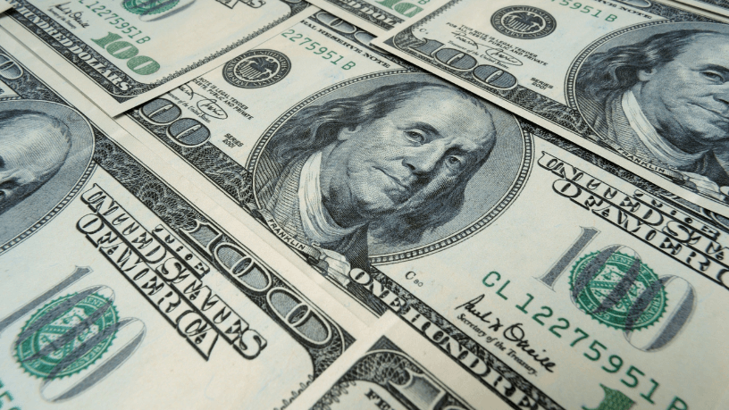 Pagamento de US$ 1 trilhão a Elon Musk gera reação sindical e expõe debate sobre subsídios bilionários