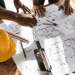 Valderci Malagosini Machado explica por que a compatibilização entre projetos estruturais e arquitetônicos é essencial para garantir desempenho, economia e segurança em lajes pré-fabricadas.