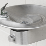 Falta de água potável nas escolas de Olinda expõe crise estrutural e reforça papel do sindicato dos professores